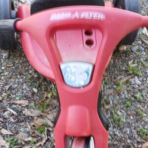 Three wheeler toy